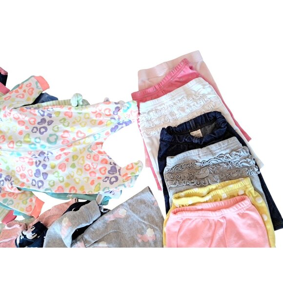 Newborn Baby Girls Clothing Lot 49 Pcs Sleepers Dresses tops + More - Picture 6 of 9